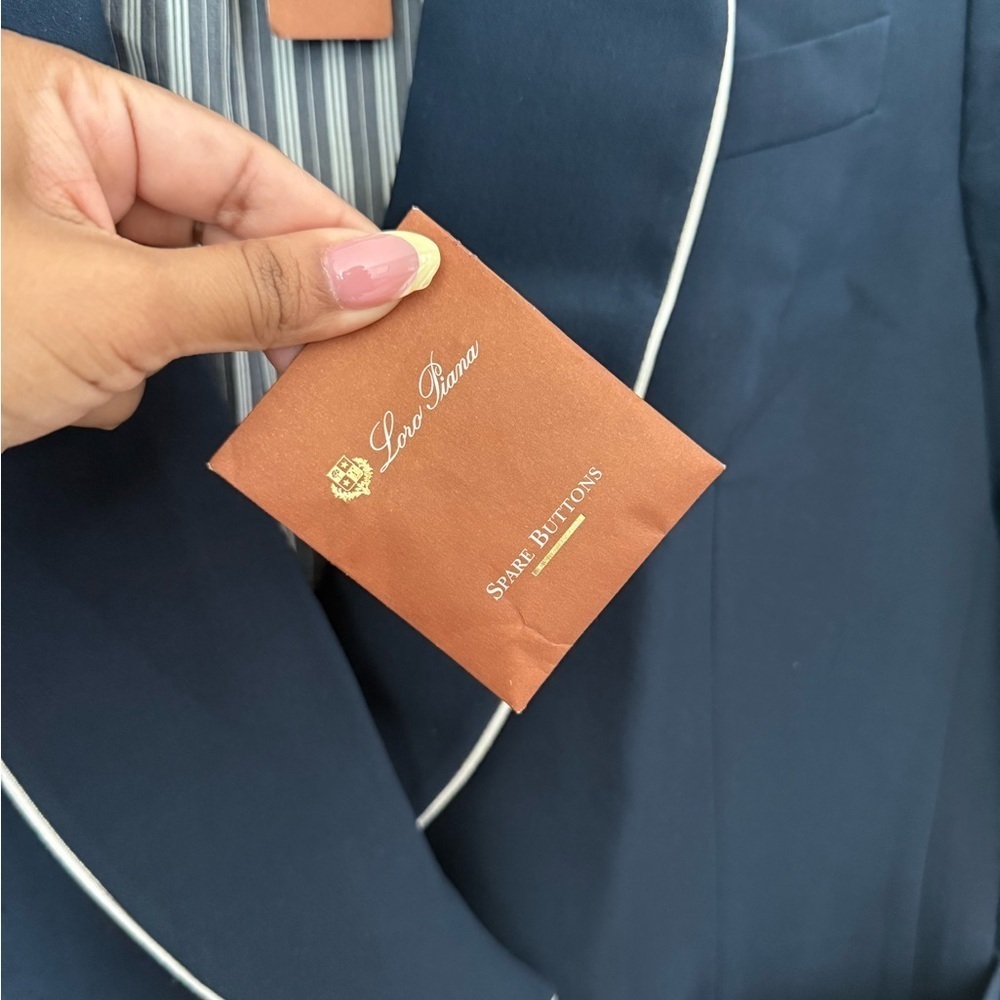 Loro Piana Women’s Blazer - Picture 4 of 8